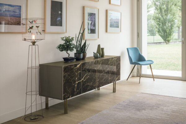 Madia Artemide MA115 e sedia Brasilia Target Point