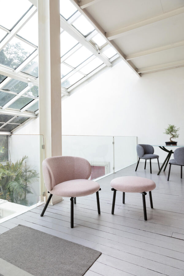 Poltroncina imbottita e pouf Kyoto Target Point
